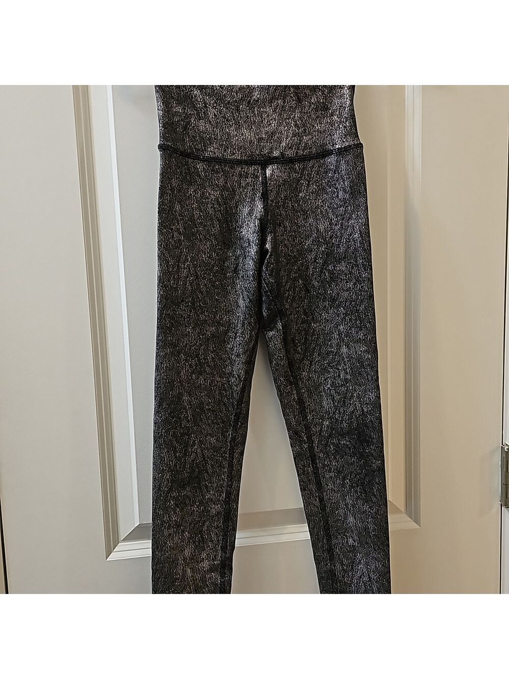 Alo full length metallic leggings - Picture 2 of 9